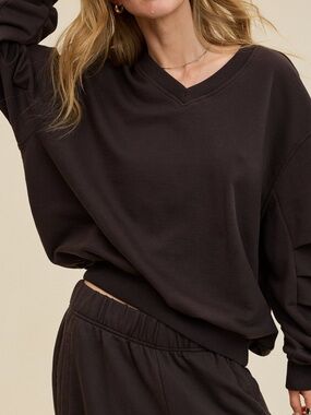 Aerie Jet Setter Relaxed V-Neck Pullover Sweatshirt in Deep Earth Dark Brown